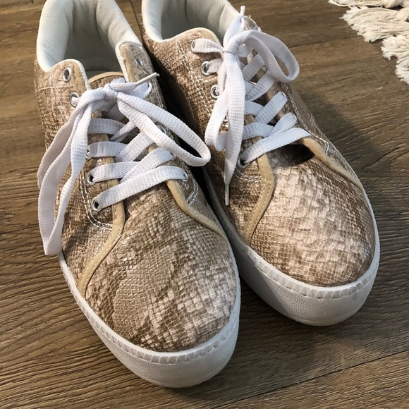 Platform faux sneak skin sneakers - Picture 2 of 4